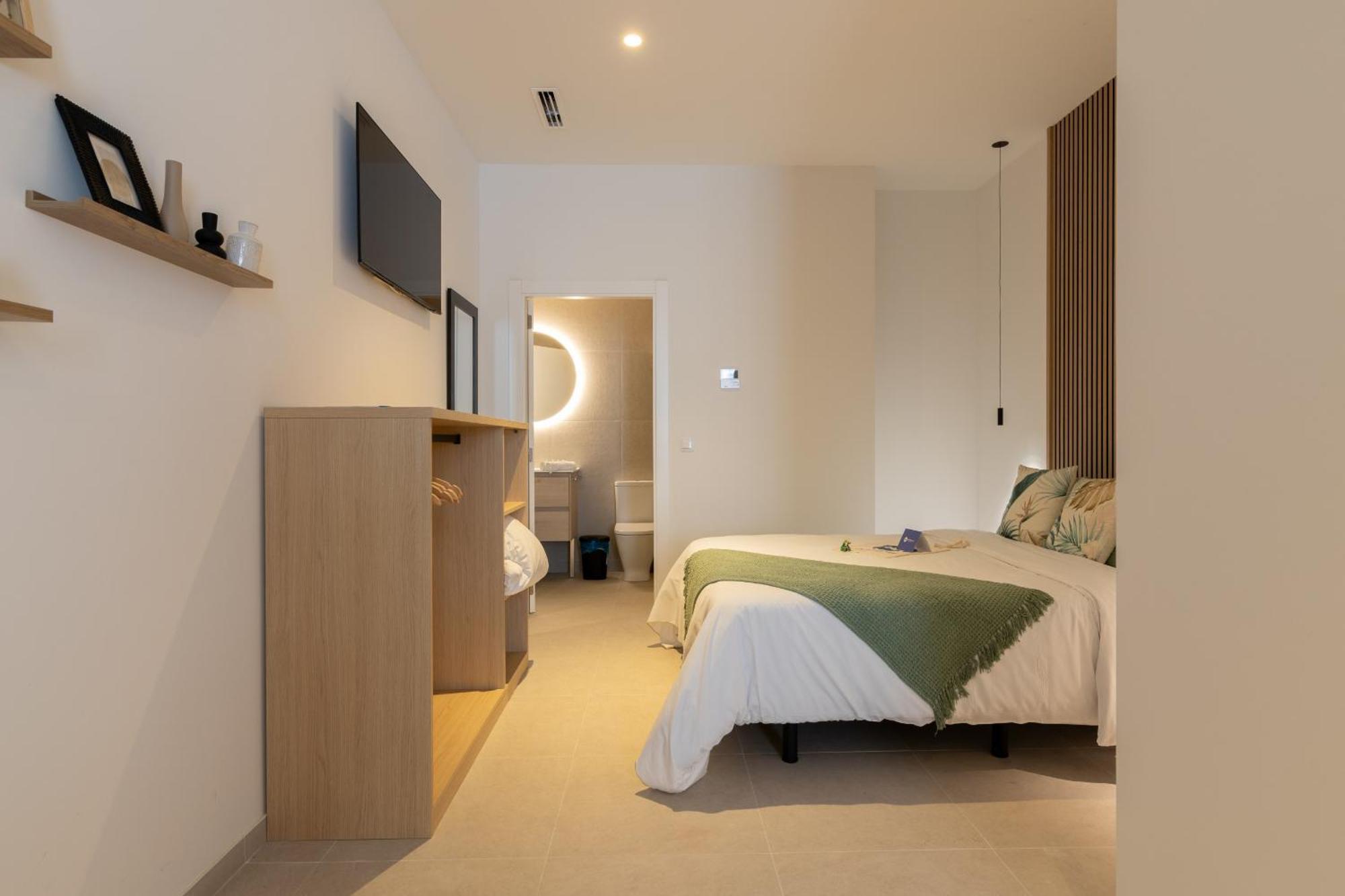 Dorm4You Arena Plaza Валенсия Екстериор снимка