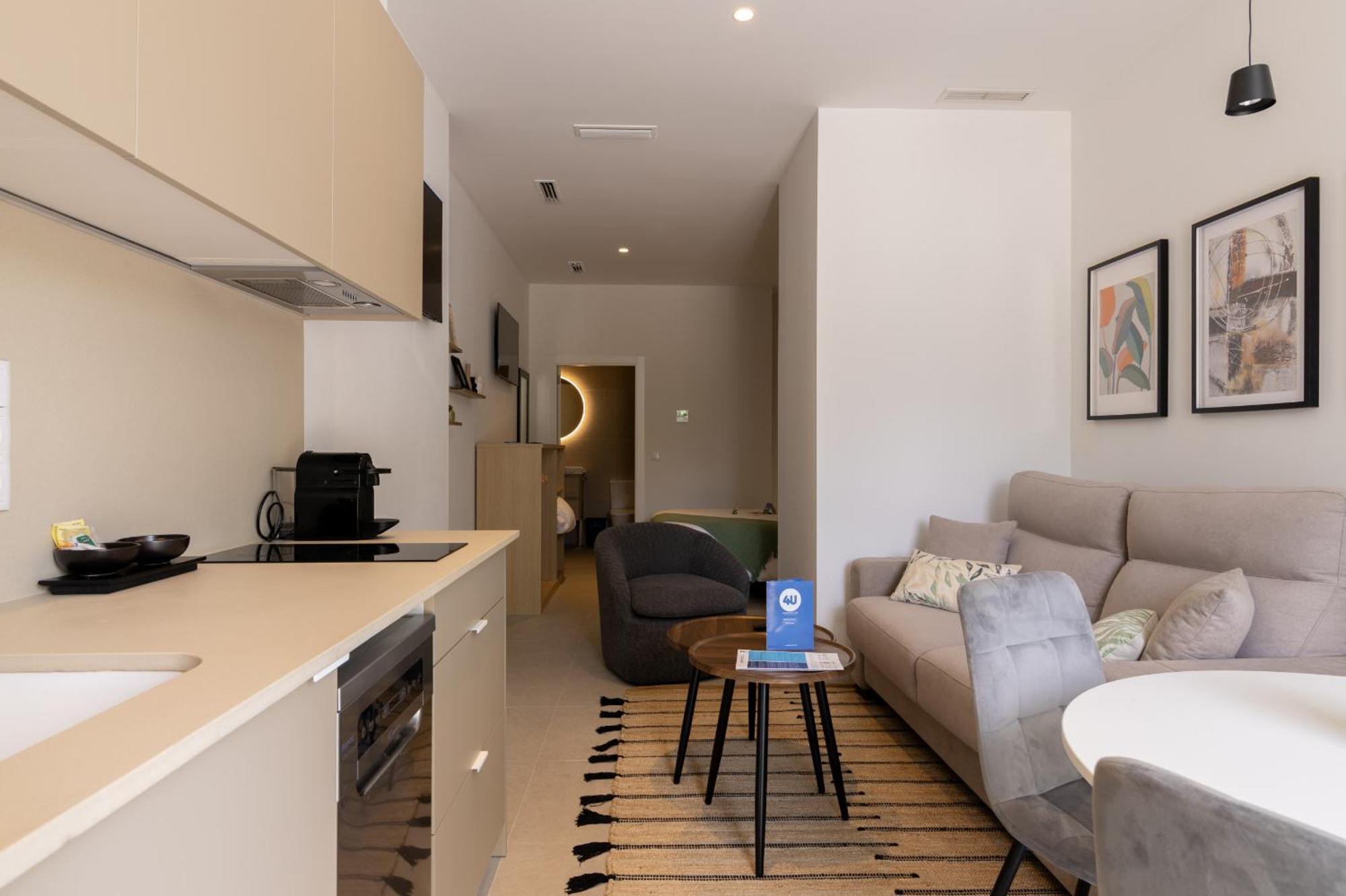 Dorm4You Arena Plaza Валенсия Екстериор снимка