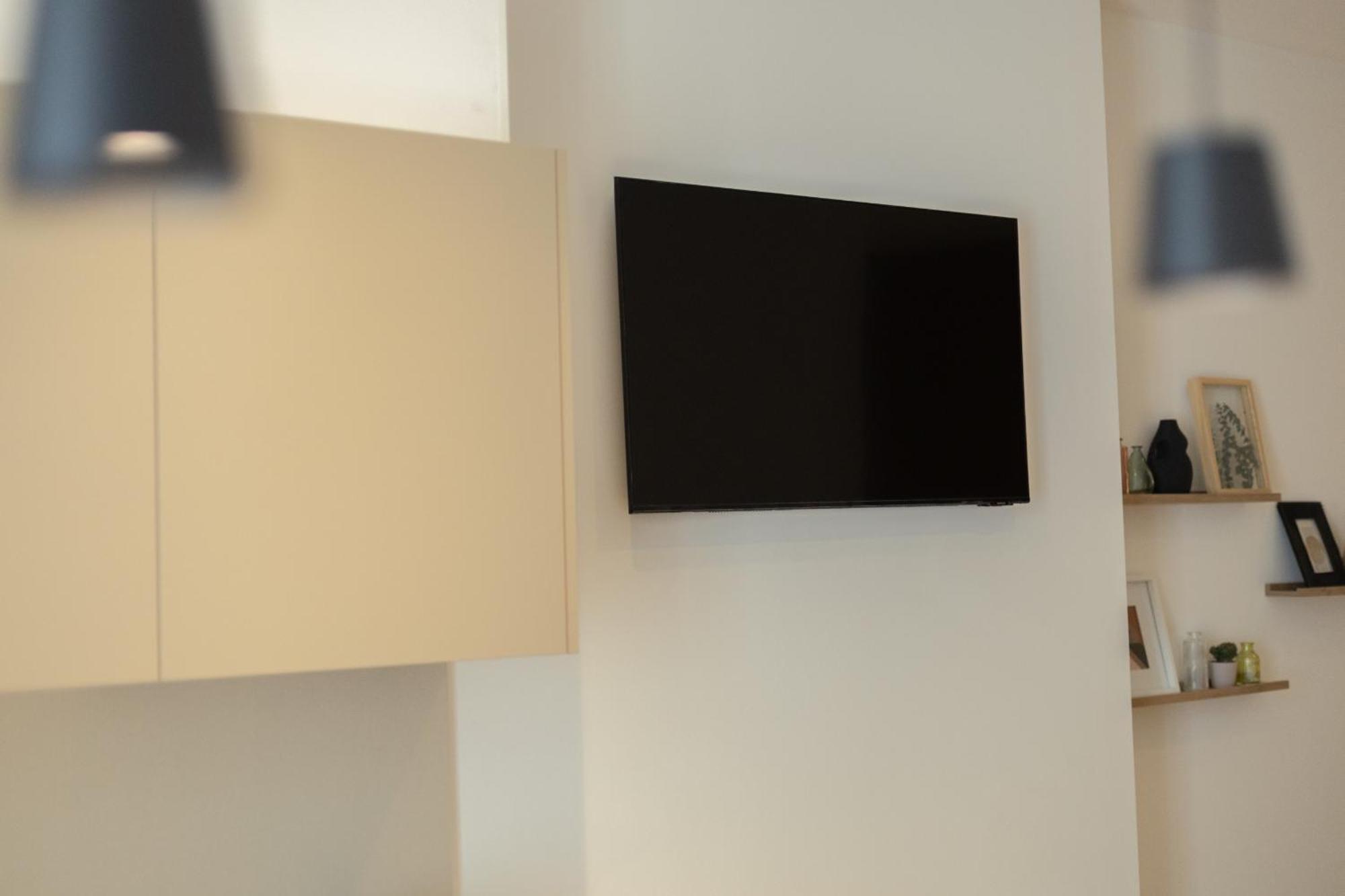 Dorm4You Arena Plaza Валенсия Екстериор снимка
